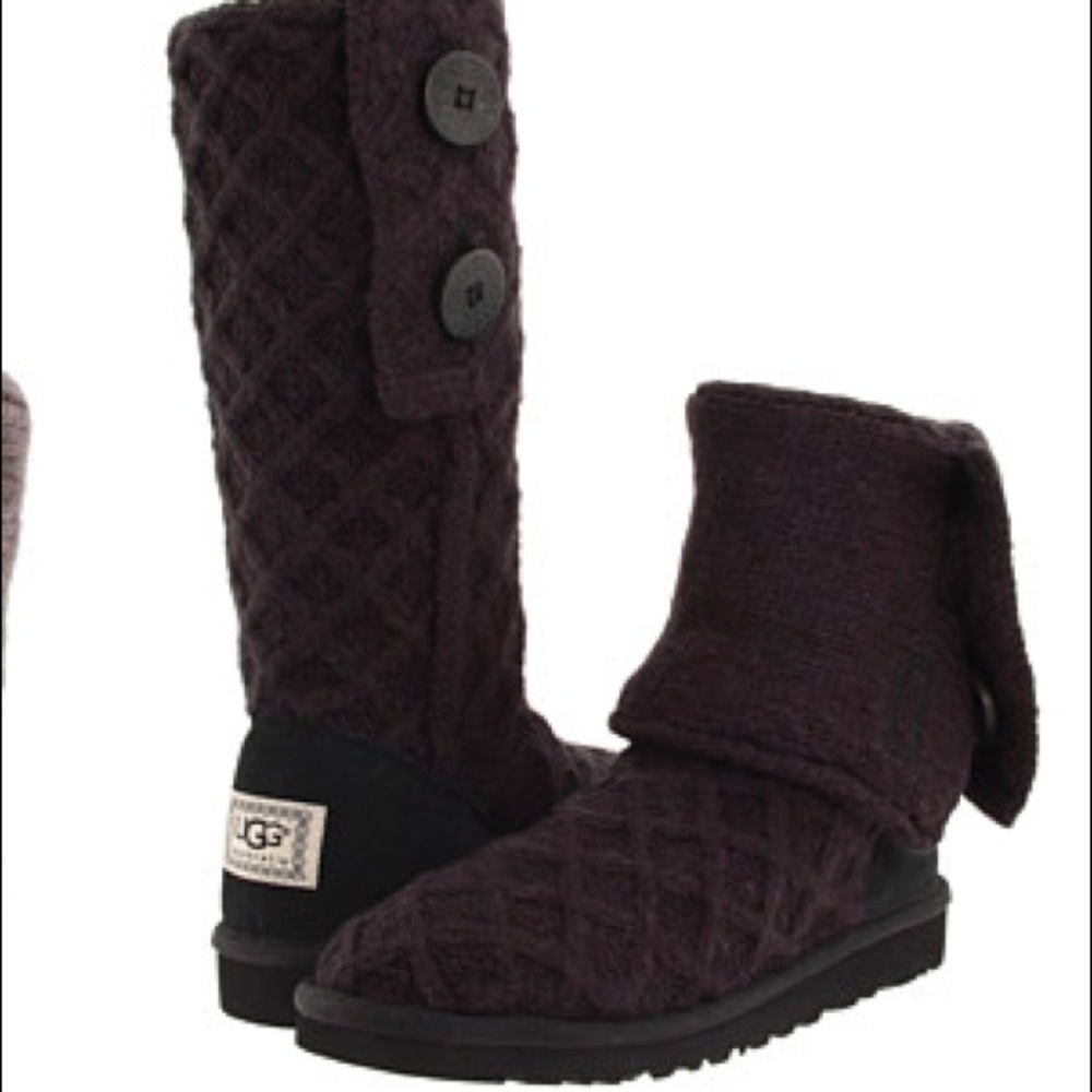 Black ugg boots